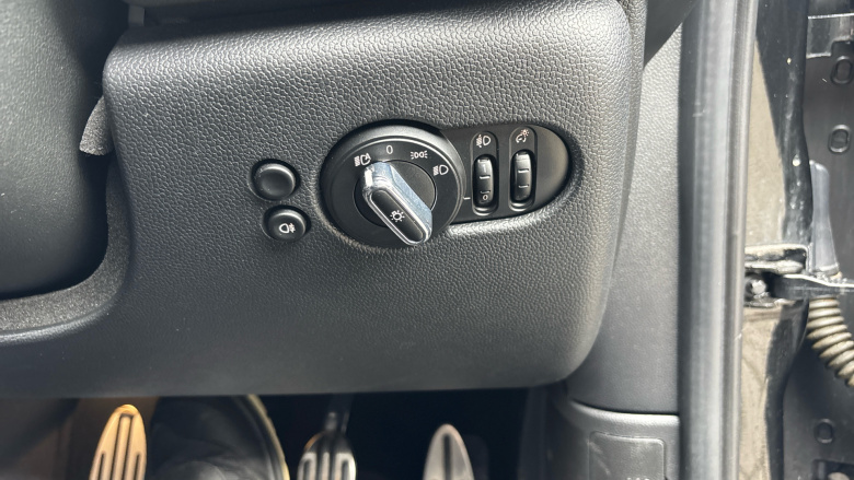 MINI Hatchback 1.5 Cooper Sport 5dr Petrol Hatchback